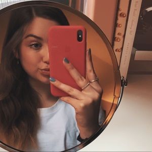 Meet your Posher, Lucia